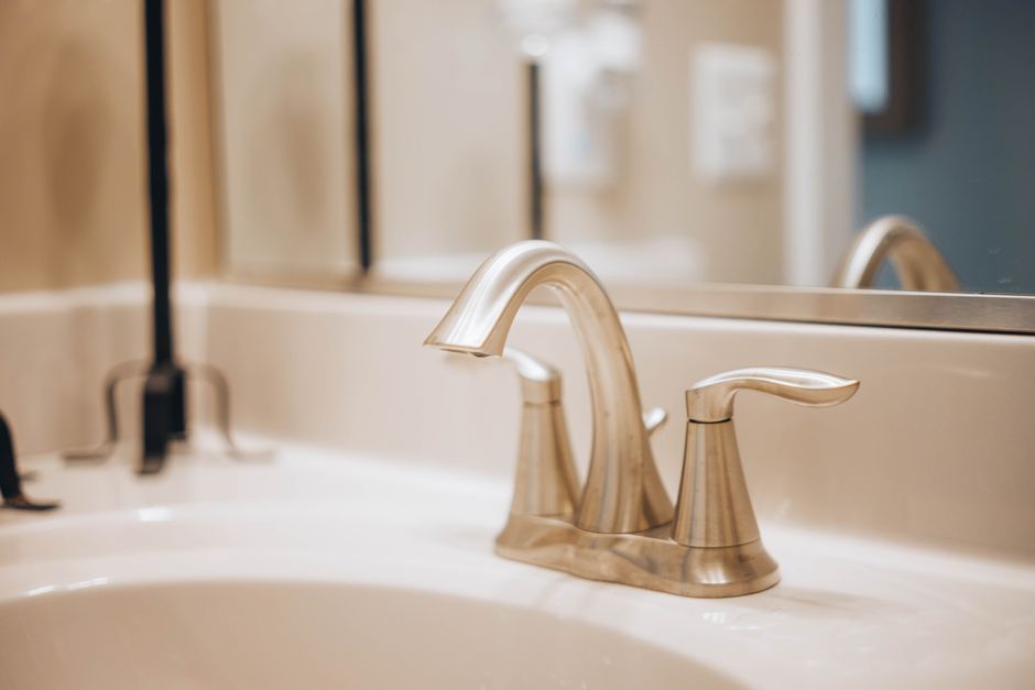 Modern bathroom sink faucet installation